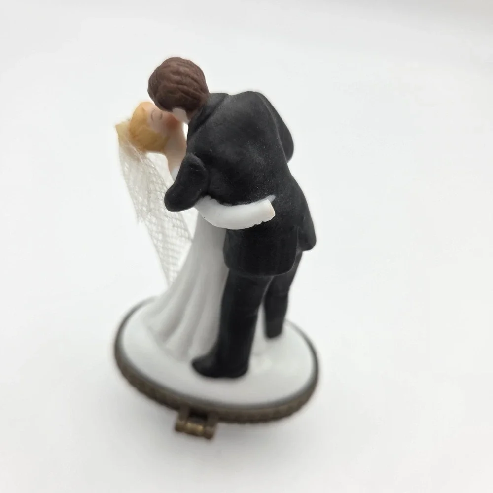 PHB Porcelain Hinged Trinket Box With Bride And Groom Wedding Cake Topper I DO!